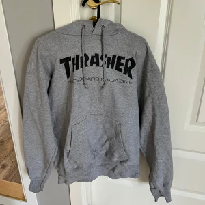 Thrasher hoodie - Storlek S, använd men fin