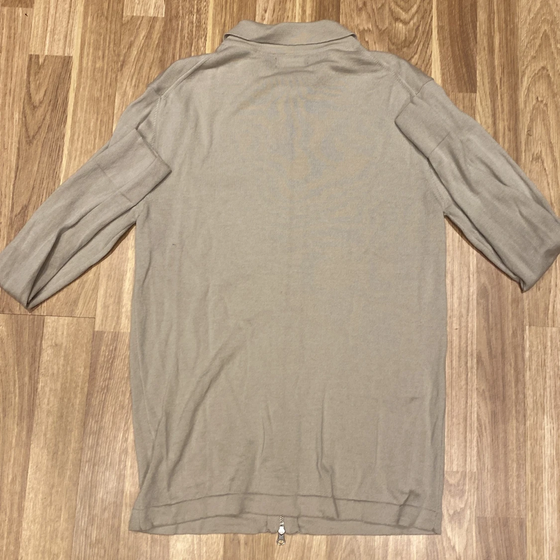 Beige tröja med dragkedja från J.Lindeberg - 90