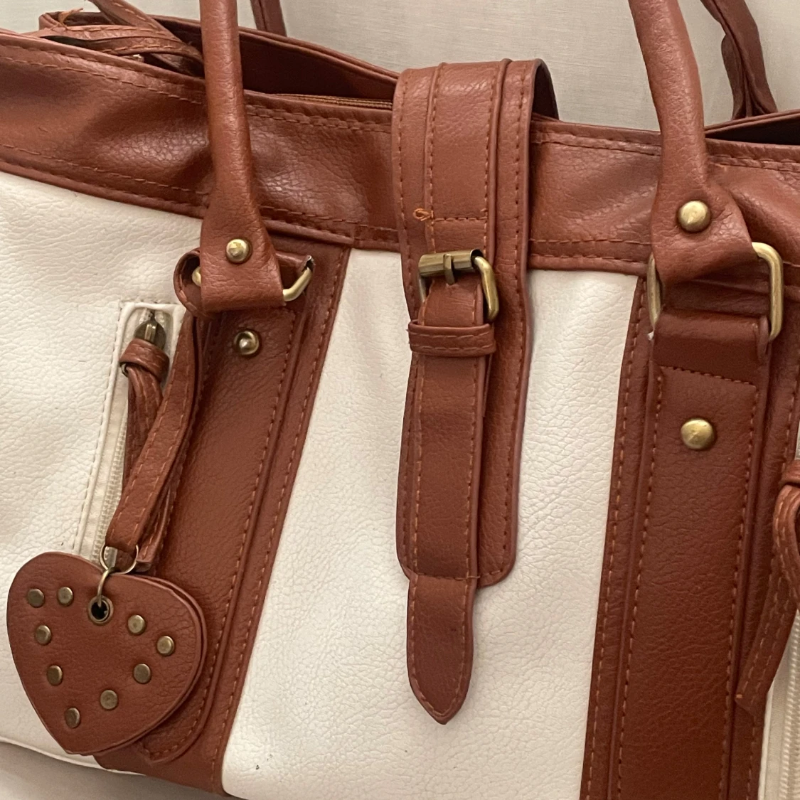 Gullig väska🐻👜 - 92