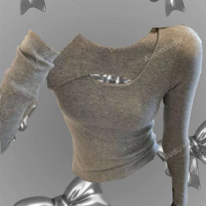 Top - Grå topp med cutout detalj 