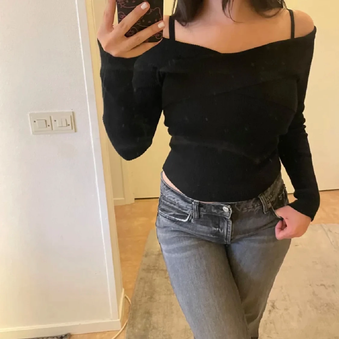 Svart offshoulder tröja - 91