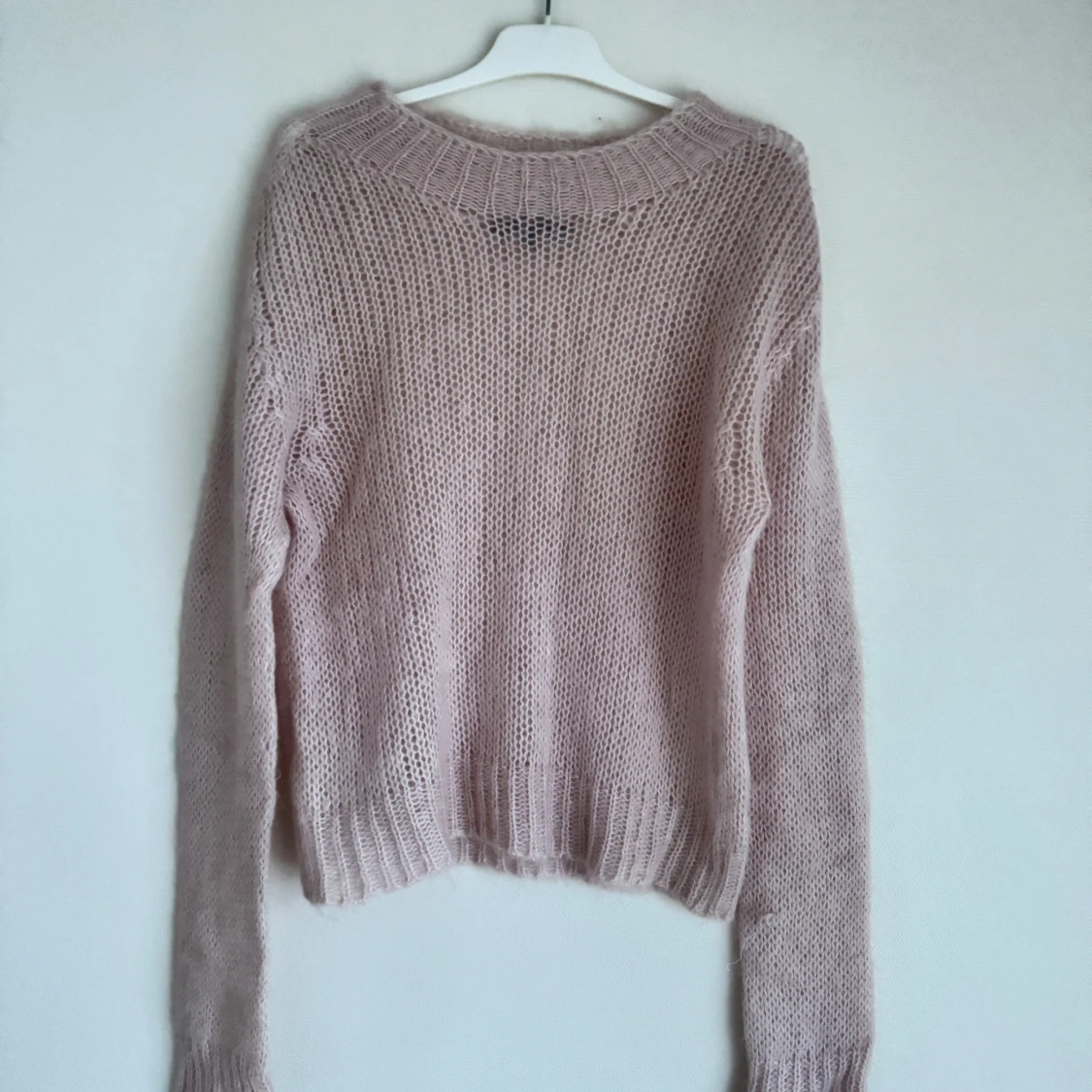 Ljusrosa stickad tröja från Lieblingsstück - 90