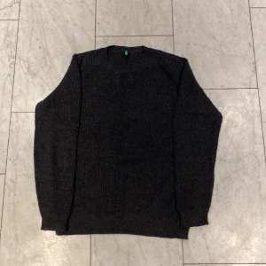 Benetton tröja - Säljer en united colours of benetton tröja i nyskick! Den är väldigt mjuk och storlek L.