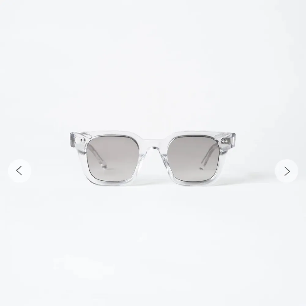 säljer dessa knappt använda chimi solglasögon i modellen 04 och färg clear, kom privat för fler bilder🥰. Övrigt.