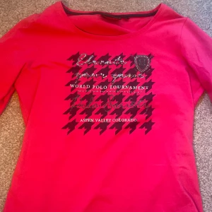 Topp - Topp från Hv society i storlek M Använt en gång