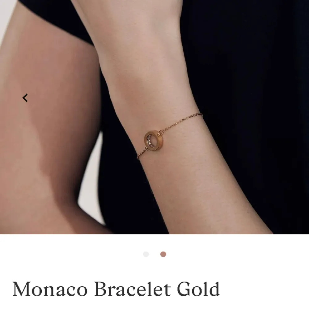 ”Monaco Braclet Gold” Nypris 349kr, säljs för 250kr 🧡 prislappen kvar, aldrig använt. Ask medföljer. . Accessoarer.