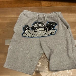 TRAPSTAR London Shooters - shorts - Helt ny trapstar shorts. Storlek M.