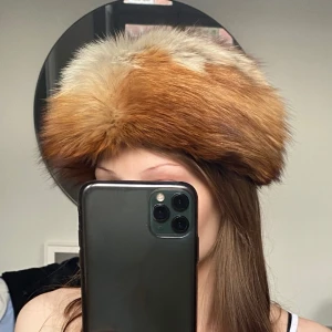 Pälsmössa - Superfin vintage räv pälsmössa. Hittar ingen lapp men ganska säker på att det är äkta päls. 