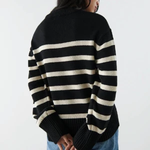 Stickad tröja gina tricot - Stickad tröja från Gina. Endast använd 1 gång så perfekt skick. S