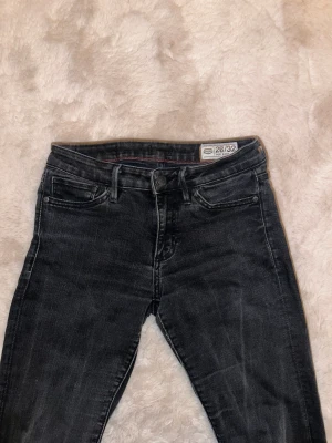 Lågmidjade bootcut - Använda men tyvärr för små💗