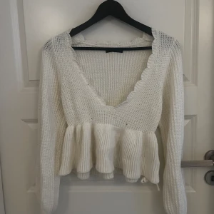 Kofta - Superfin vit tröja, superfin & skön.  Storlek 36