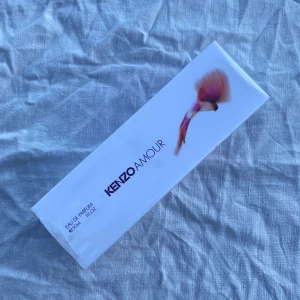 Kenzo amour - Helt oöppnad. Nypris ca 800 kr.