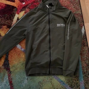 Hugo boss zip  - Kon 8/10 