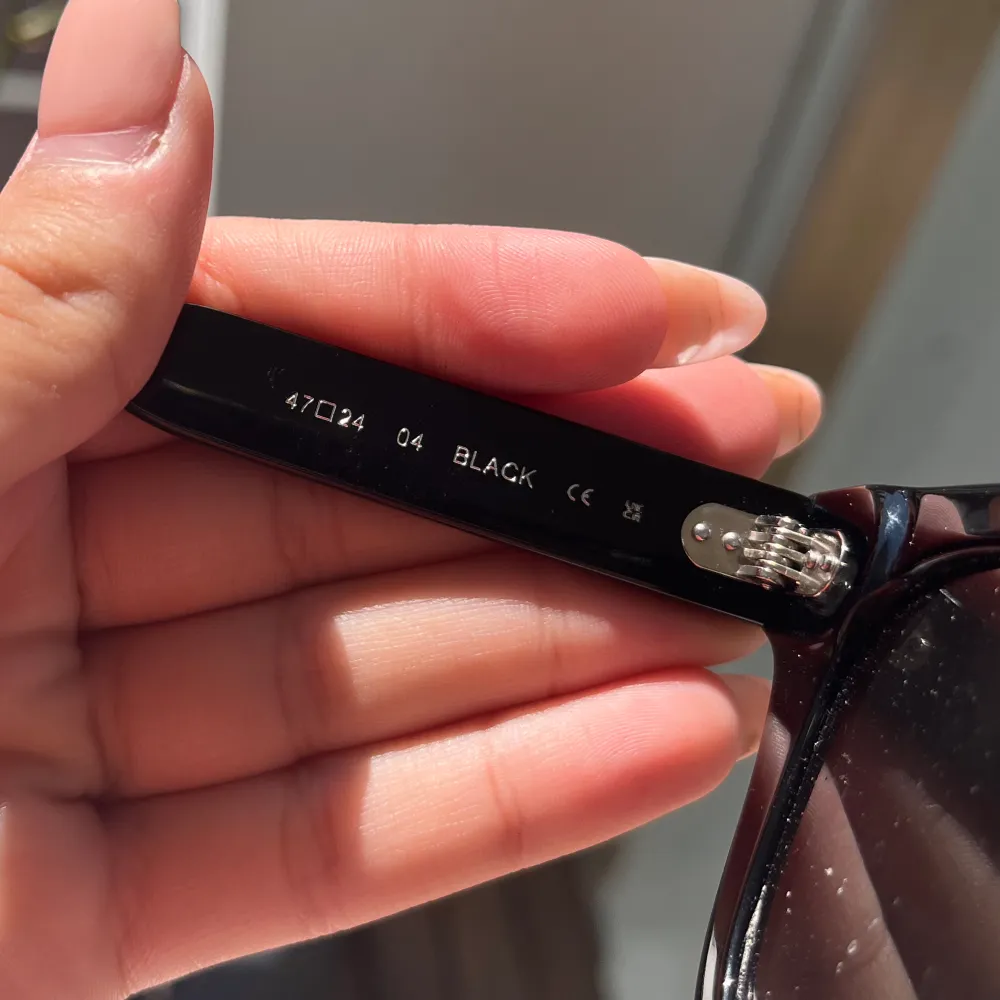 Chimi solglasögon 04 Black, skitsnygga och knappt använda, säljer endast då de är förstora för mig. Accessoarer.