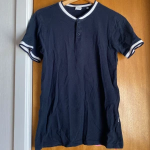 Stilren t-shirt - Fint skick 