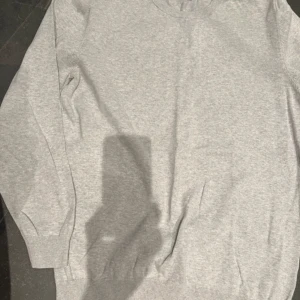 Dressman tröja - Dressman tröja perfekt nu till våren att sätta på över en skjorta 