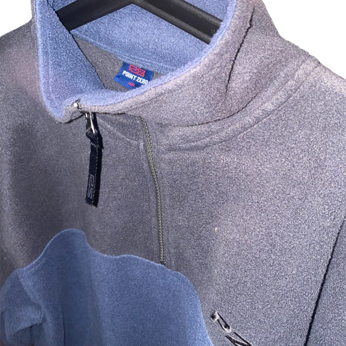 Grå och mörk blå fleece - 91