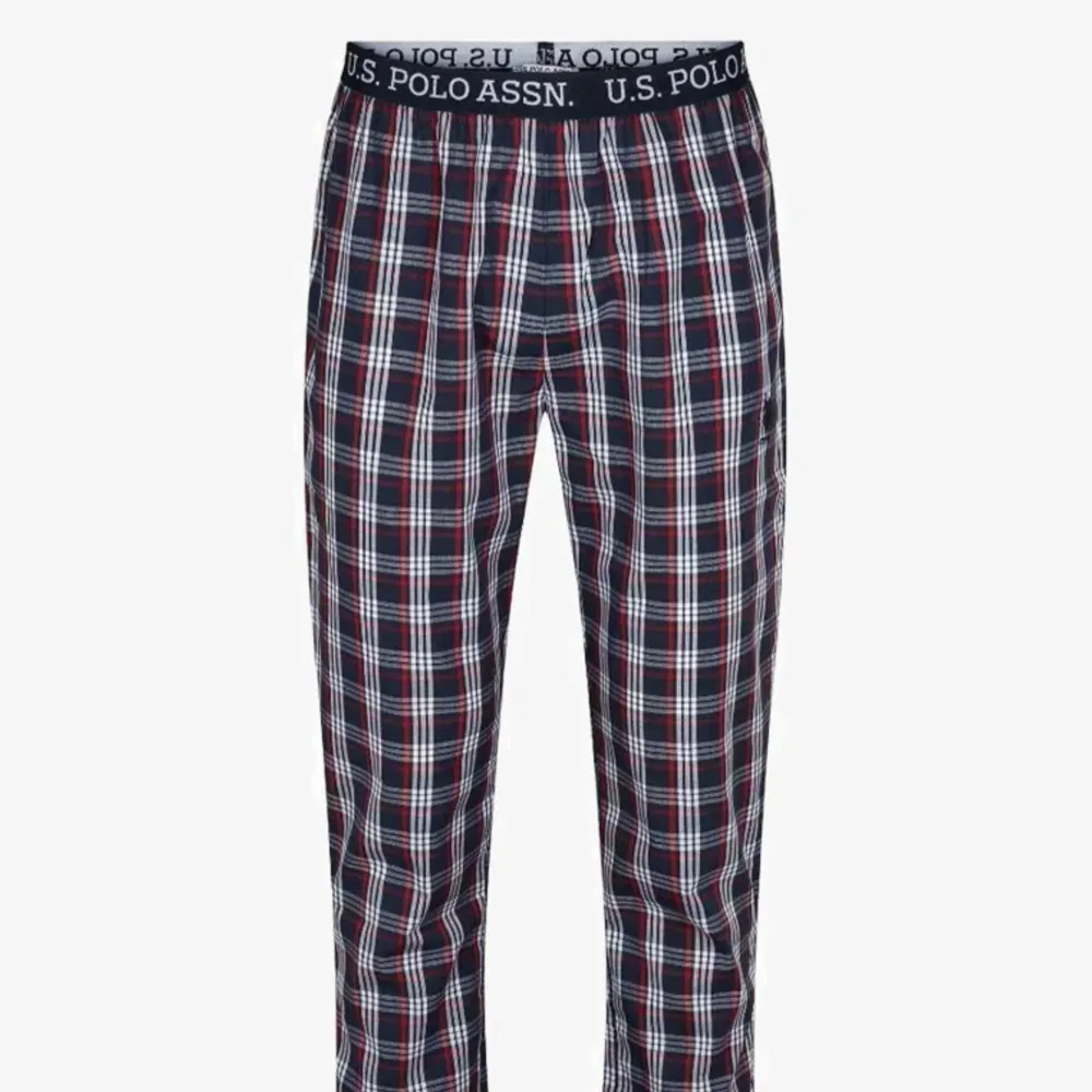 Ett par pyjamasbyxor från zalando, från herravdelningen. Säljer då dom inte används. Jeans & Byxor.