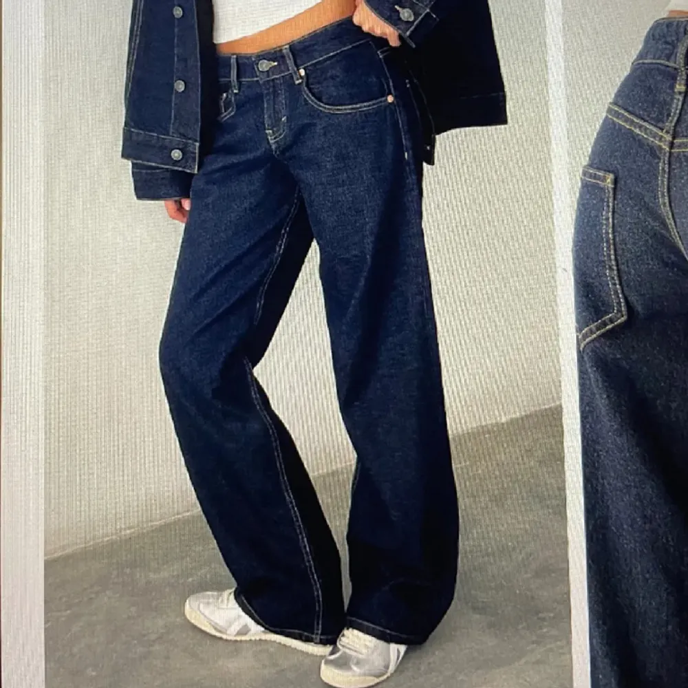 Så feta lågmidjade jeans från motel rocks med vida ben. De är helt nya med lappar kvar och slutsåld på hemsidan. Men tyvärr är de för långa på mig😣❤️. Jeans & Byxor.