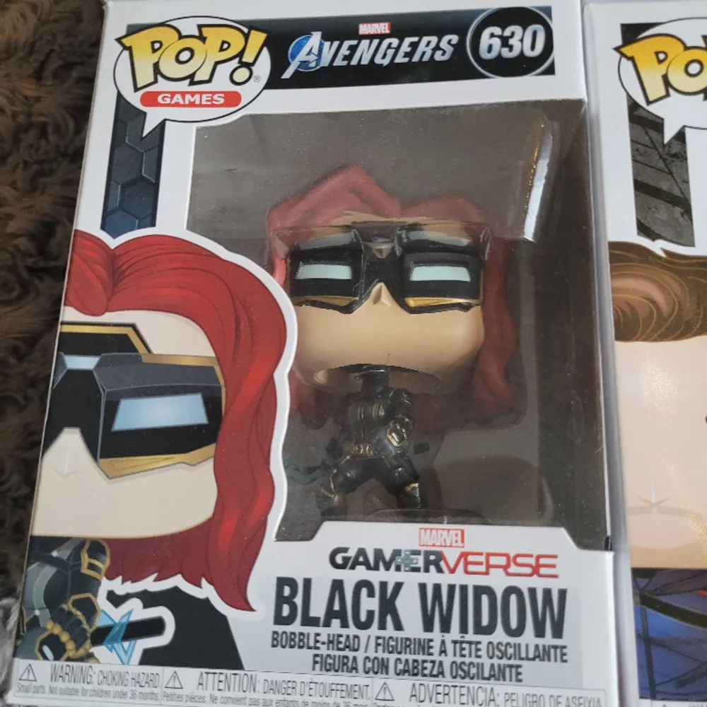 Black widow gamerverse funko pop. Accessoarer.