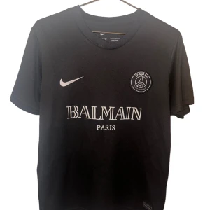 PSG x Balmain t-shirt - Helt ny oanvänt tröja 