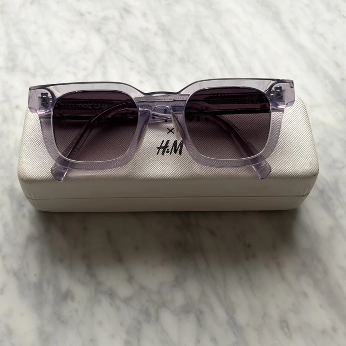 Solglasögon chimi x hm