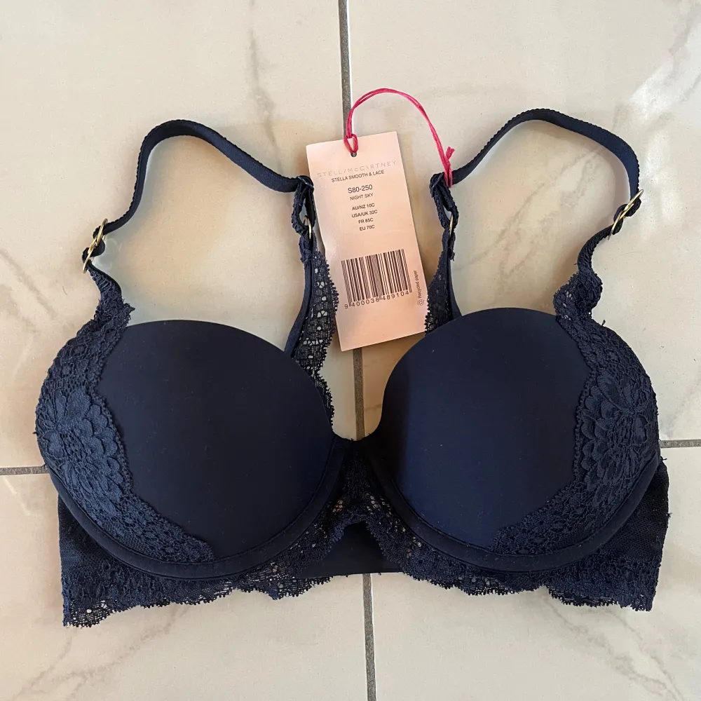 Ny Stella McCartney push-up bh med prislapp kvar. Modell Stella Smooth Lace, nypris $45. . Övrigt.