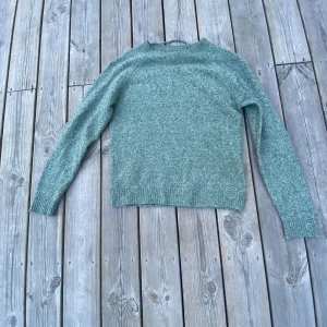 Veromoda stickad tröja - En jätte fin stickad tröja från veromoda i bra skick💕