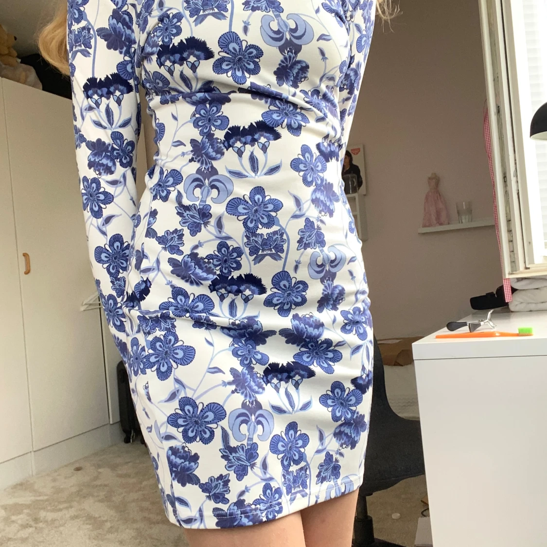 Blå blommig mini dress - 90