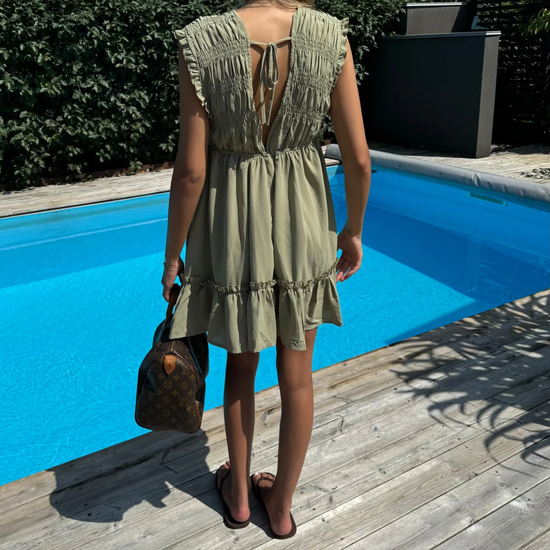 Gullig klänning  - 91