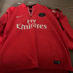 en helt äkta psg tröja som är väldigt sällsynt har inte använts