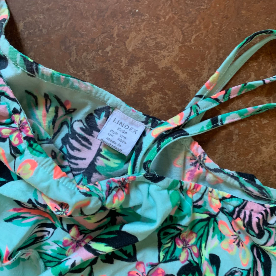 Djungel klänning  - 92