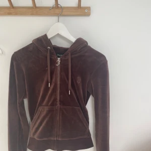 Juciy Couture  - Bra skick! Normal i storleken