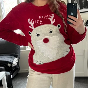 Jultröja - Gosig jultröja i väldigt bra skick. Knappt använd. 