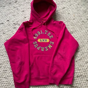 Supreme Hoodie - Reversed Hooded Sweatshirt Supreme SS23  Pm vid fler frågor 🌸