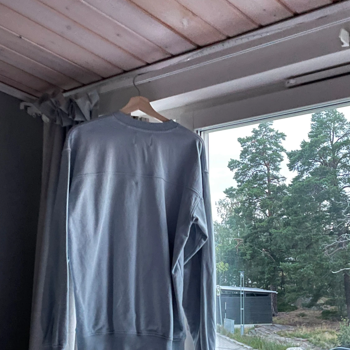 Ljusblå sweatshirt  - 90