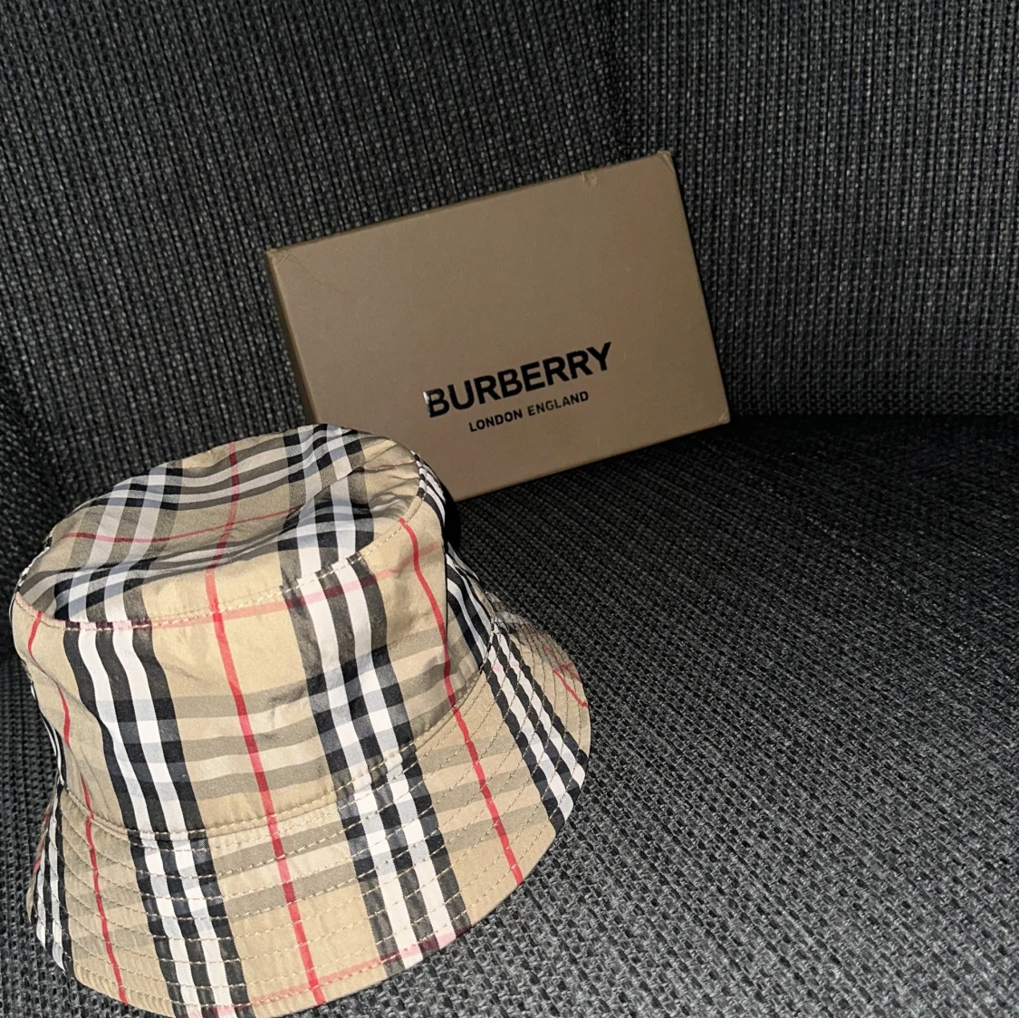 burberry bucket hat