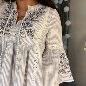 Blus - SÅ SÖT BLUS från zara!!🥹🎀🧚🏼‍♀️🌸 (säljer inte för ett lägre pris än vad de redan står)