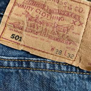 Snygga Levis 501 Storlek 28/32