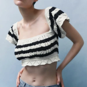 Zara topp - Bra skick, fin till sommaren att klä upp och ner!