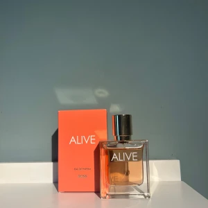 Hugo Boss Alive - Hugo boss Alive parfym - 95% kvar💕 nypris 900💕