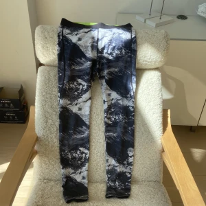 Tränings byxor - Ett par träningar byxor som jag har växt ur💕