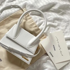 Jacquemus - En helt äkta väska knappt använd 