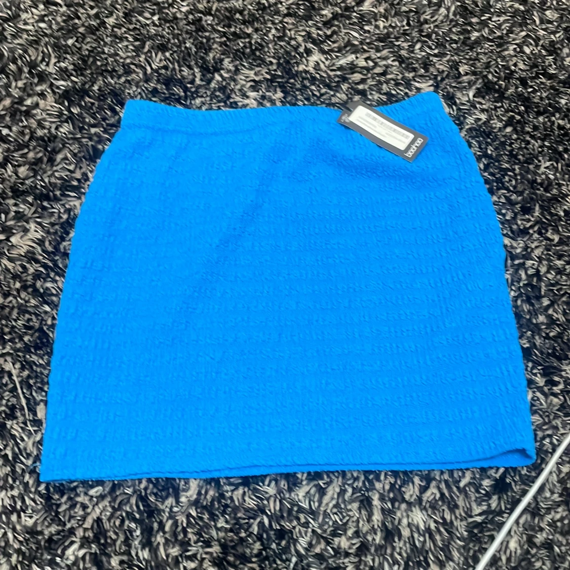 Kjol med fint mäster insytt