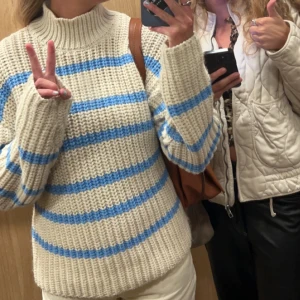 Stickad tröja använd en gång - Stickad tröja, använd en gång! 