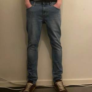 Tiger of Sweden slim jeans - Mycket bra skick (inga tecken på användning) - W30 L32 - Nypris: 1900 kr - Mitt pris: 250