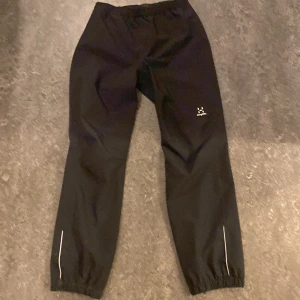 Haglöfs byxor - Änvänd några gånger men är bra i skick. 