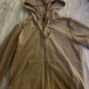 Kofta - Aldrig använd. Storlek S men passar även XS. Ser helt ny ut