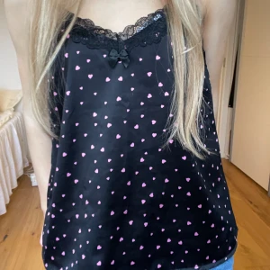 Spetslinne - Gulligt linne med spets💗