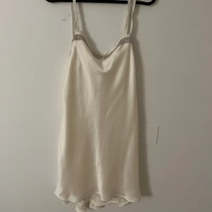 Klänning Zara - Aldrig använd